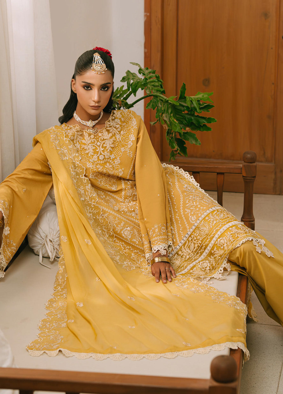 Shanaya By Mahnur Embroidered Lawn 3 Piece Unstitched Suit MN25SL D-ZUNAIRA Shanaya By Mahnur Embroidered Lawn 3 Piece Unstitched Suit MN25SL D-ZUNAIRA