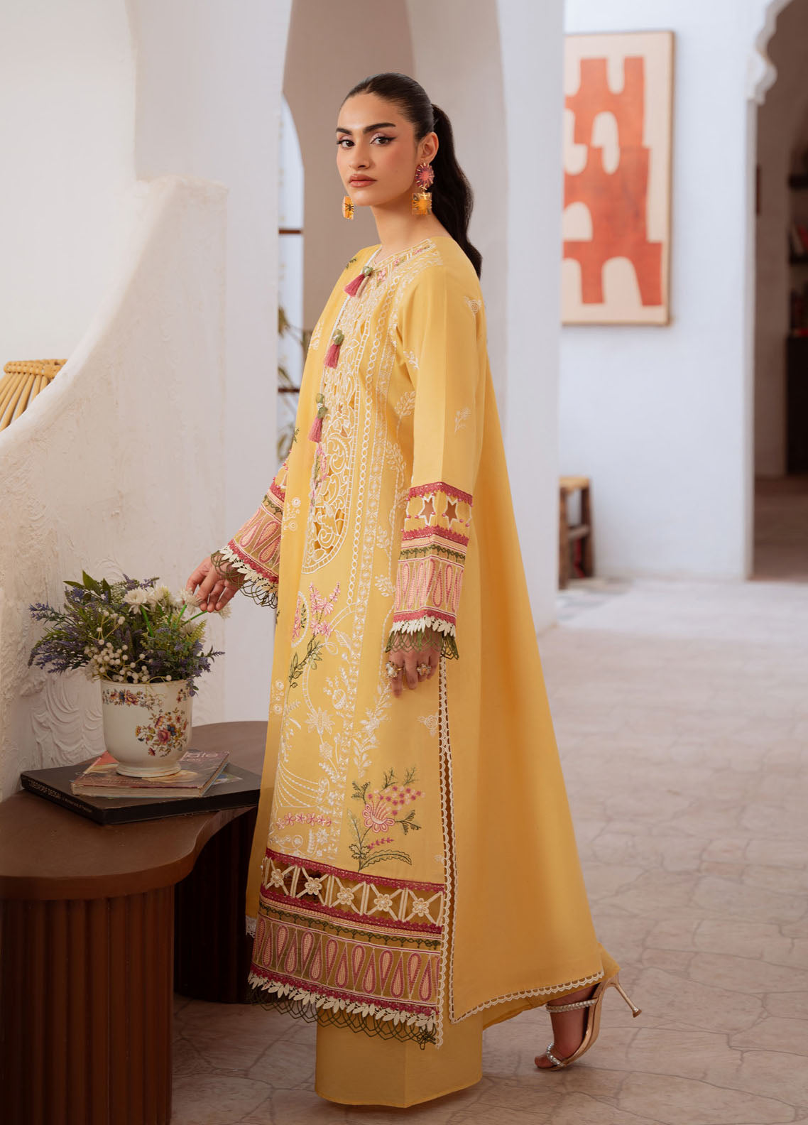 Shanaya By Mahnur Luxury Embroidered Lawn 3 Piece Unstitched Suit MN26SL D-SN-01 SAHAR Shanaya By Mahnur Luxury Embroidered Lawn 3 Piece Unstitched Suit MN26SL D-SN-01 SAHAR