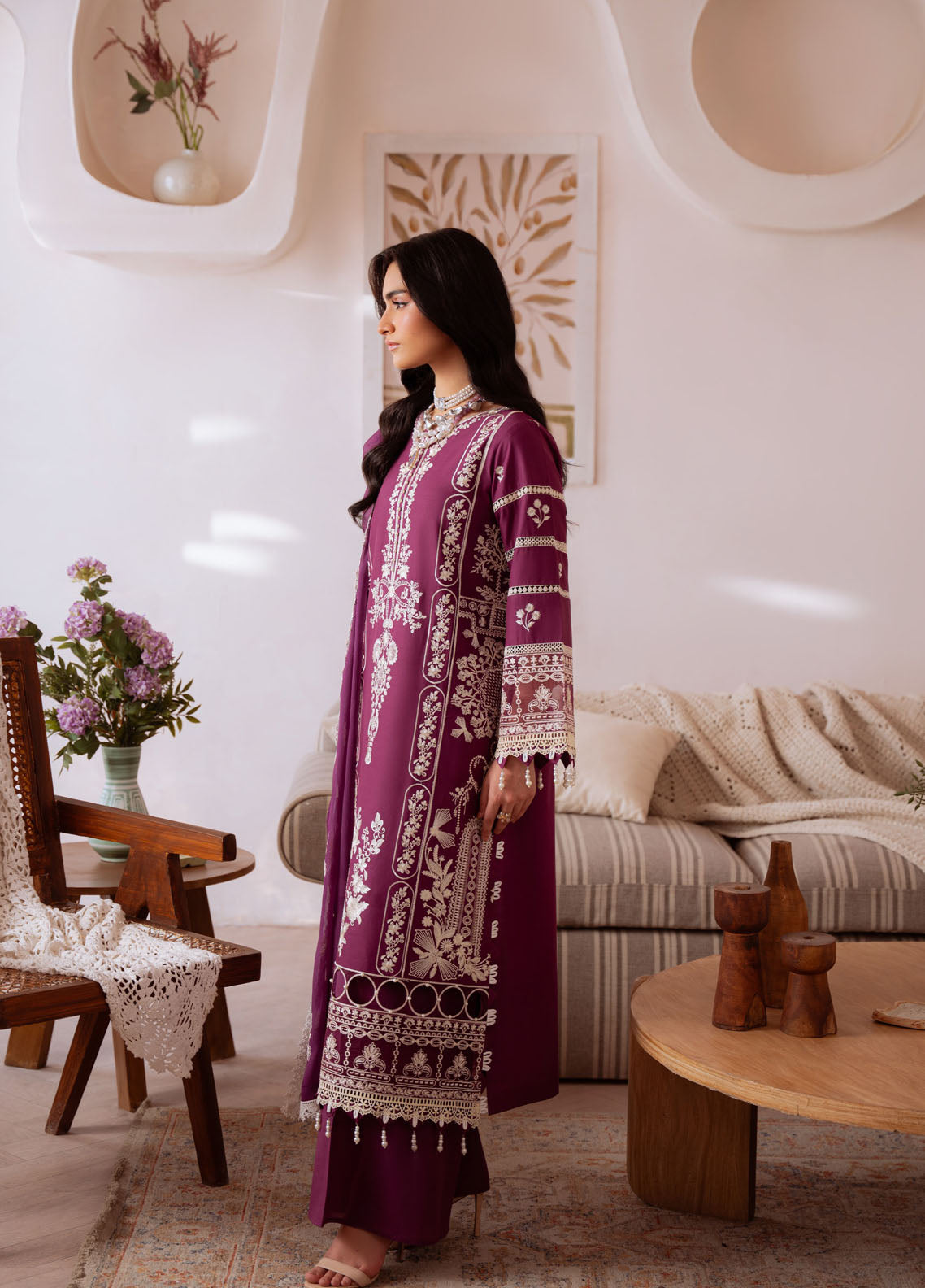 Shanaya By Mahnur Luxury Embroidered Lawn 3 Piece Unstitched Suit MN26SL D-SN-03 SHAMMEIN Shanaya By Mahnur Luxury Embroidered Lawn 3 Piece Unstitched Suit MN26SL D-SN-03 SHAMMEIN