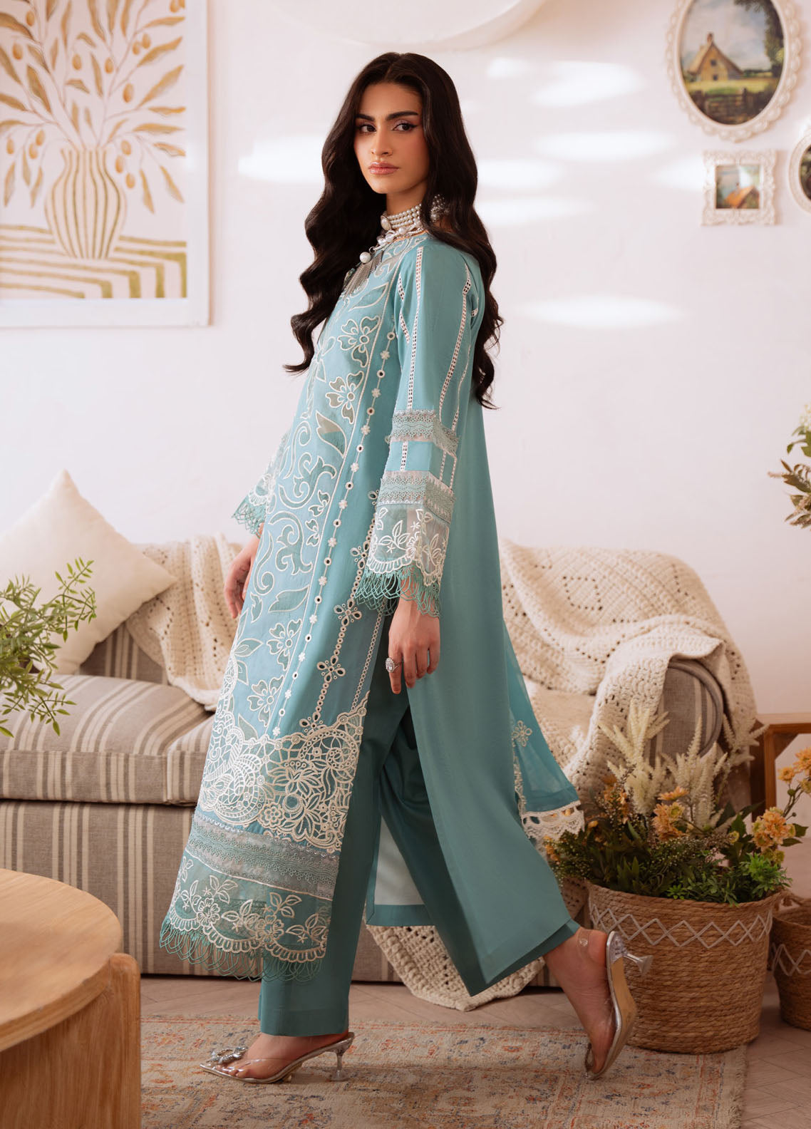 Shanaya By Mahnur Luxury Embroidered Lawn 3 Piece Unstitched Suit MN26SL D-SN-06 HALA Shanaya By Mahnur Luxury Embroidered Lawn 3 Piece Unstitched Suit MN26SL D-SN-06 HALA
