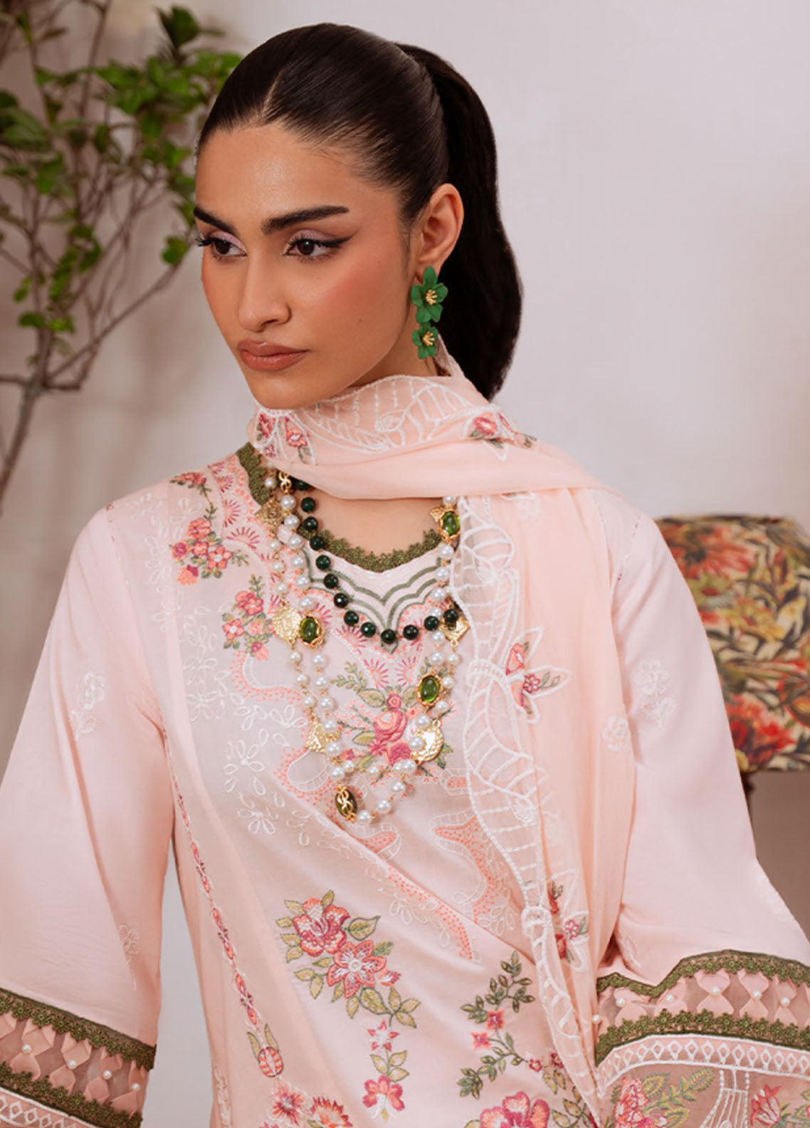 Shanaya By Mahnur Luxury Embroidered Lawn 3 Piece Unstitched Suit MN26SL D-SN-10 ALAYA Shanaya By Mahnur Luxury Embroidered Lawn 3 Piece Unstitched Suit MN26SL D-SN-10 ALAYA