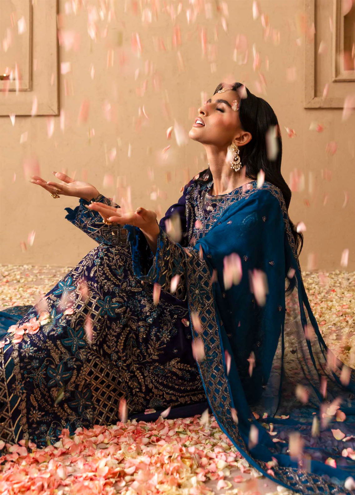 Sheherzadi By Emaan Adeel Formals Embroidered Chiffon 3 Piece Unstitched Suit EA25SCF D-DALIA Sheherzadi By Emaan Adeel Formals Embroidered Chiffon 3 Piece Unstitched Suit EA25SCF D-DALIA