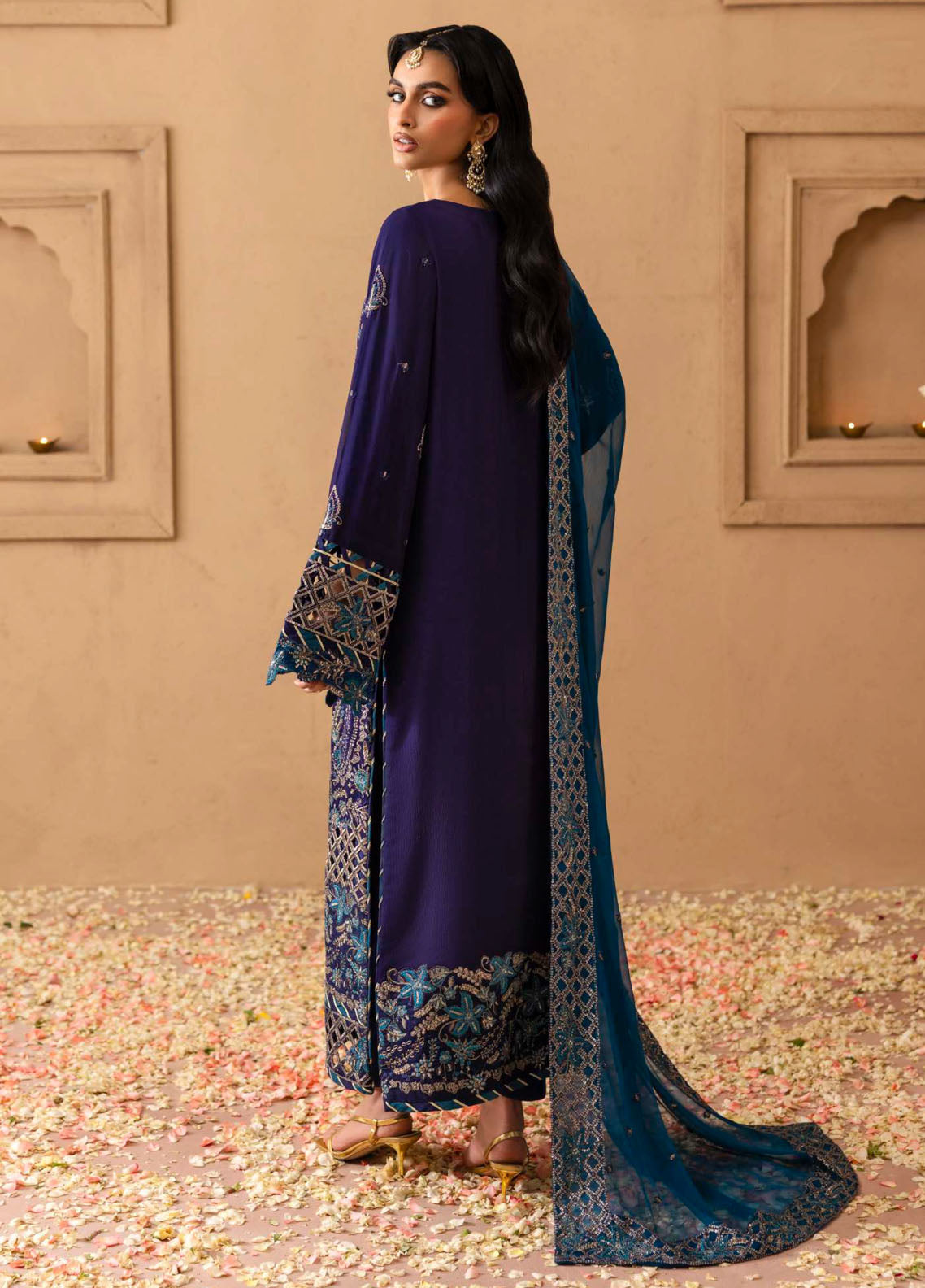 Sheherzadi By Emaan Adeel Formals Embroidered Chiffon 3 Piece Unstitched Suit EA25SCF D-DALIA Sheherzadi By Emaan Adeel Formals Embroidered Chiffon 3 Piece Unstitched Suit EA25SCF D-DALIA