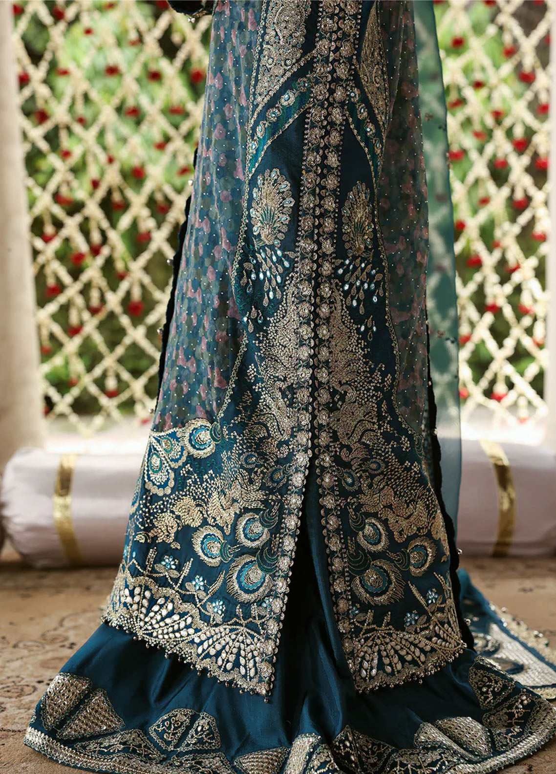 Shehnai By Afrozeh Embroidered Organza 3 Piece Unstitched Suit AF25SWF D-10 SITARA Shehnai By Afrozeh Embroidered Organza 3 Piece Unstitched Suit AF25SWF D-10 SITARA