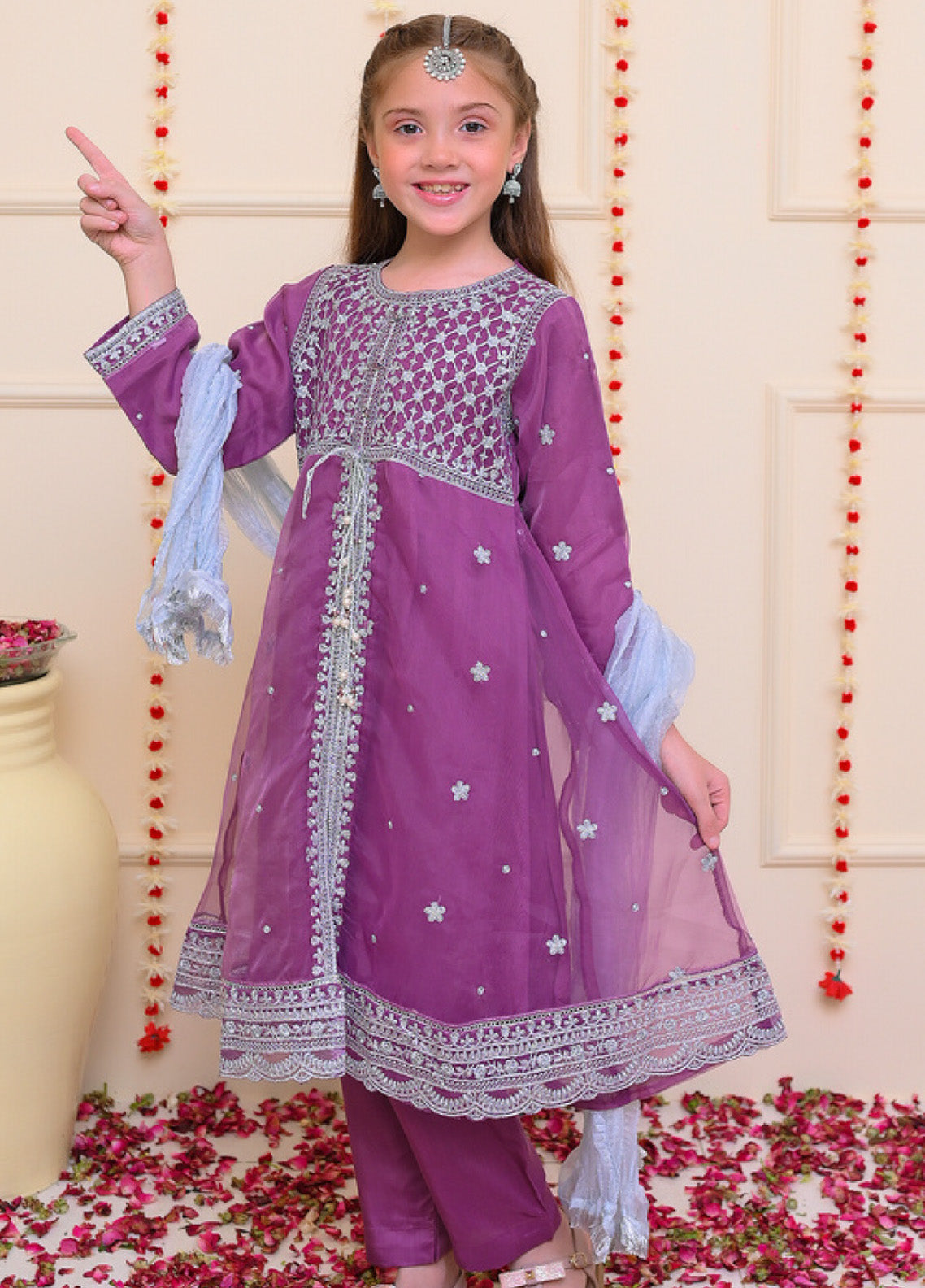 Shehnai By Shanzey Embroidered Organza 3 Piece Girls Stitched Suit S24SF SHK-3201 Shehnai By Shanzey Embroidered Organza 3 Piece Girls Stitched Suit S24SF SHK-3201
