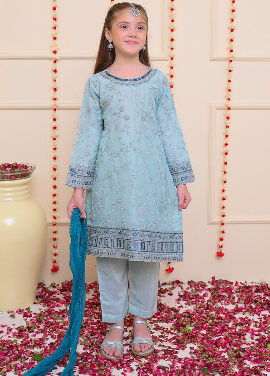 Shehnai By Shanzey Embroidered Organza 3 Piece Girls Stitched Suit S24SF SHK-3203 Shehnai By Shanzey Embroidered Organza 3 Piece Girls Stitched Suit S24SF SHK-3203