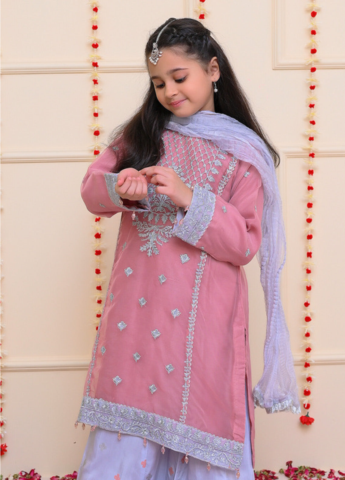 Shehnai By Shanzey Embroidered Organza 3 Piece Girls Stitched Suit S24SF SHK-3206 Shehnai By Shanzey Embroidered Organza 3 Piece Girls Stitched Suit S24SF SHK-3206