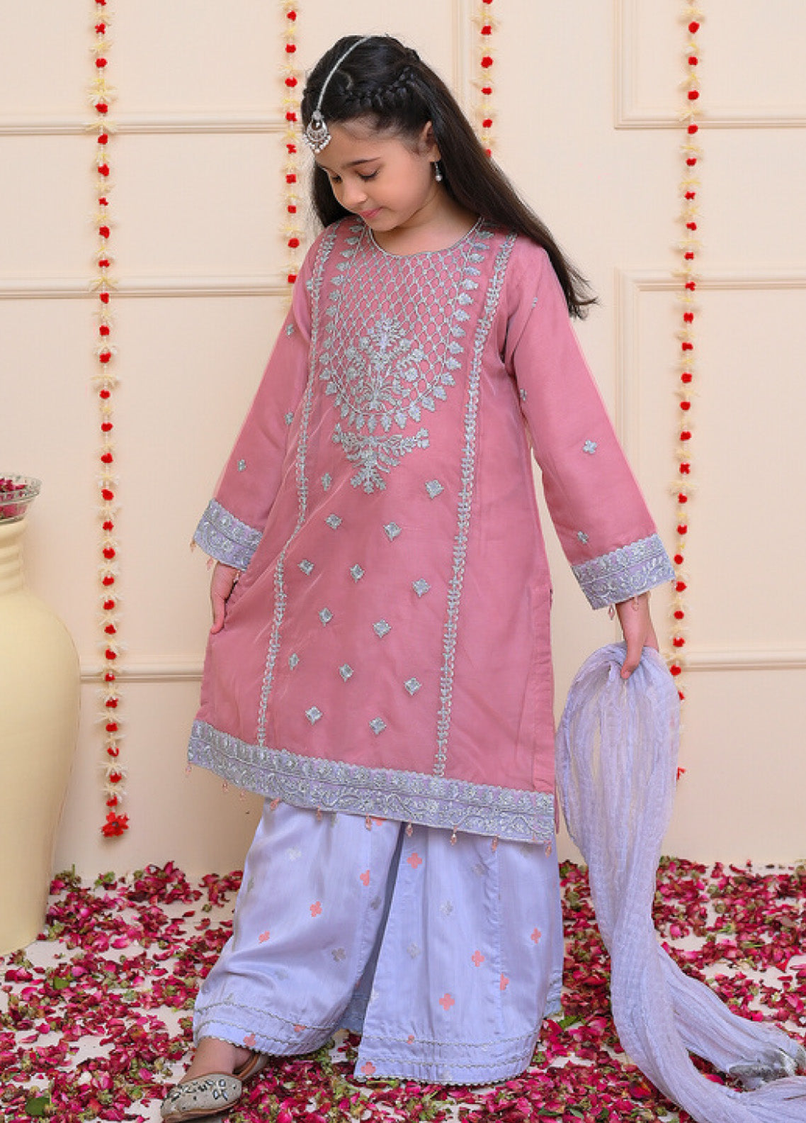 Shehnai By Shanzey Embroidered Organza 3 Piece Girls Stitched Suit S24SF SHK-3206 Shehnai By Shanzey Embroidered Organza 3 Piece Girls Stitched Suit S24SF SHK-3206