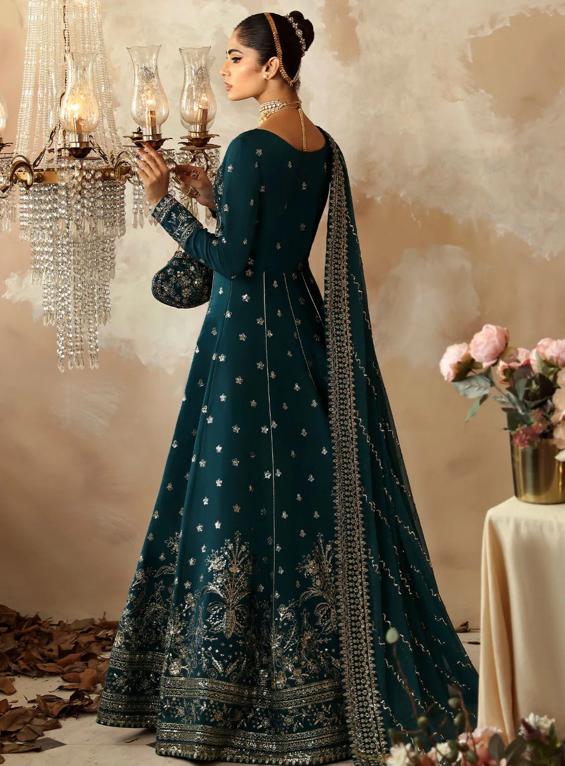 Shehrnaaz By Gulaal Embroidered Raw Silk 3 Piece Unstitched Suit GL24SR GL-SD-24-04 MAHIRI Shehrnaaz By Gulaal Embroidered Raw Silk 3 Piece Unstitched Suit GL24SR GL-SD-24-04 MAHIRI