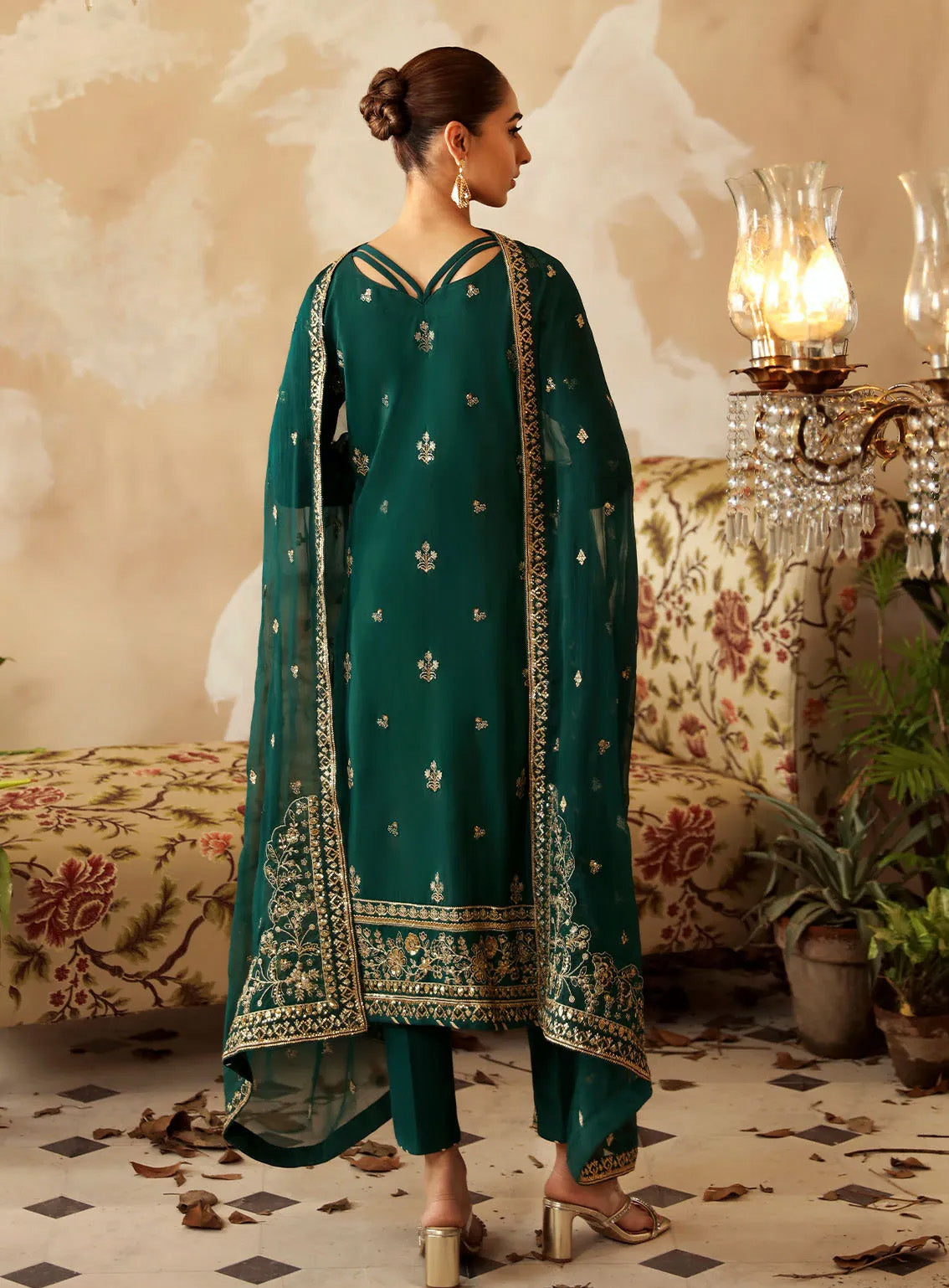 Shehrnaaz By Gulaal Embroidered Raw Silk 3 Piece Unstitched Suit GL24SR GL-SD-24-06 PARIZAY Shehrnaaz By Gulaal Embroidered Raw Silk 3 Piece Unstitched Suit GL24SR GL-SD-24-06 PARIZAY