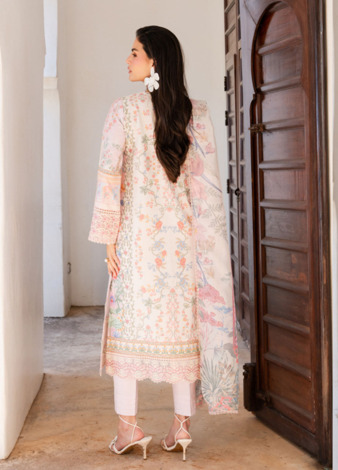 Shezlin By Aabyaan Chikankari Lawn 3 Piece Unstitched Suit ABY26SCE D-AZ-04 SERENE Shezlin By Aabyaan Chikankari Lawn 3 Piece Unstitched Suit ABY26SCE D-AZ-04 SERENE