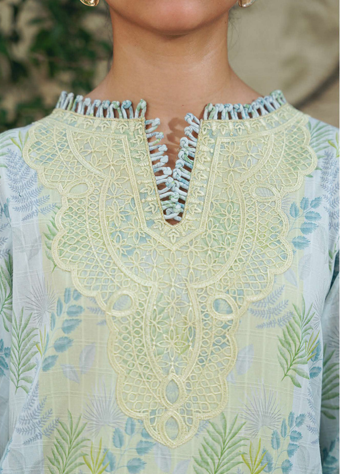 Shezlin By Aabyaan Embroidered Chikankari 3 Piece Unstitched Suit ABY24S D-AF-08 MAYA Shezlin By Aabyaan Embroidered Chikankari 3 Piece Unstitched Suit ABY24S D-AF-08 MAYA