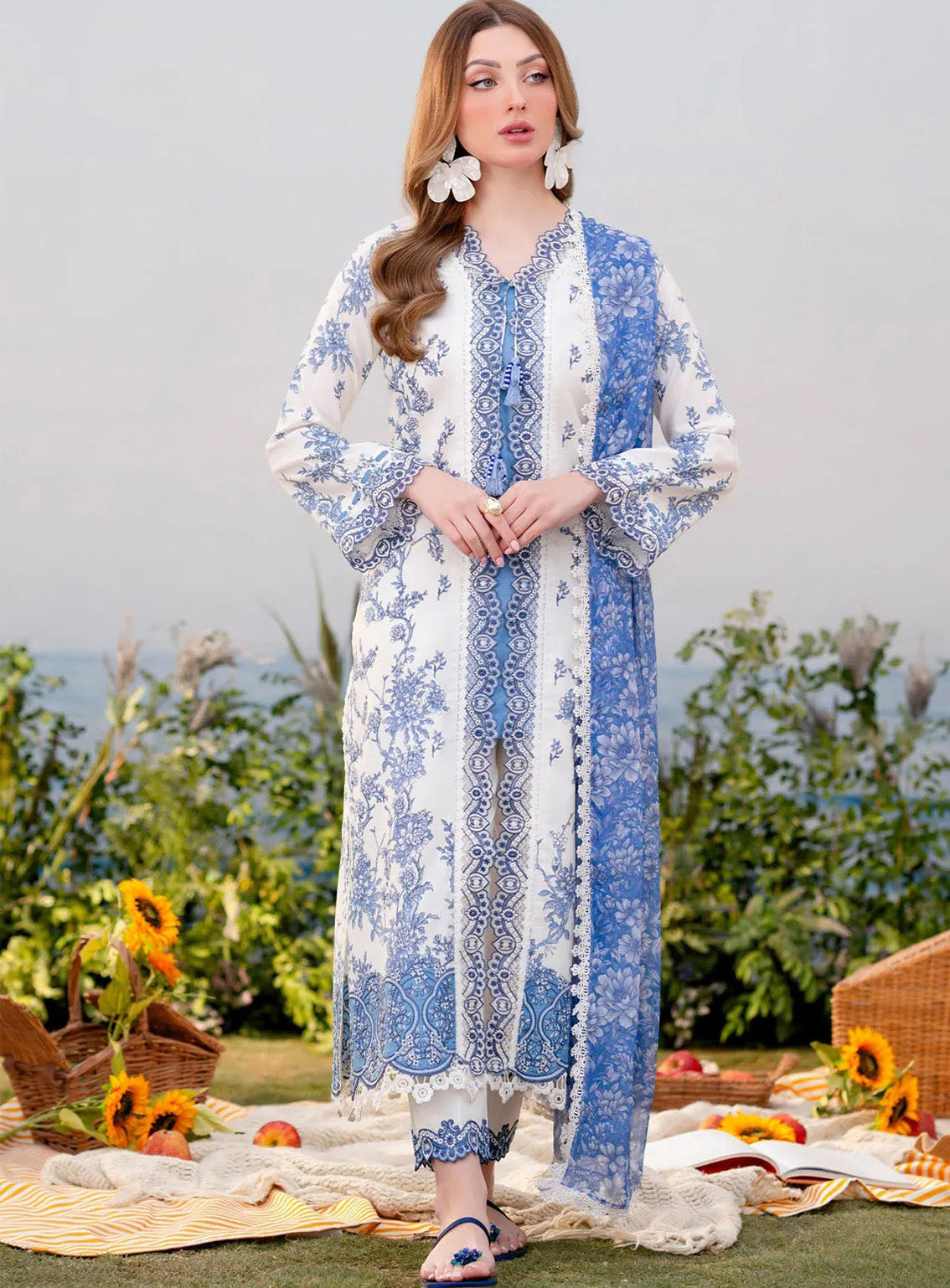 Shezlin By Aabyaan Embroidered Chikankari 3 Piece Unstitched Suit ABY25S D-AR-01 ELYSIA Shezlin By Aabyaan Embroidered Chikankari 3 Piece Unstitched Suit ABY25S D-AR-01 ELYSIA