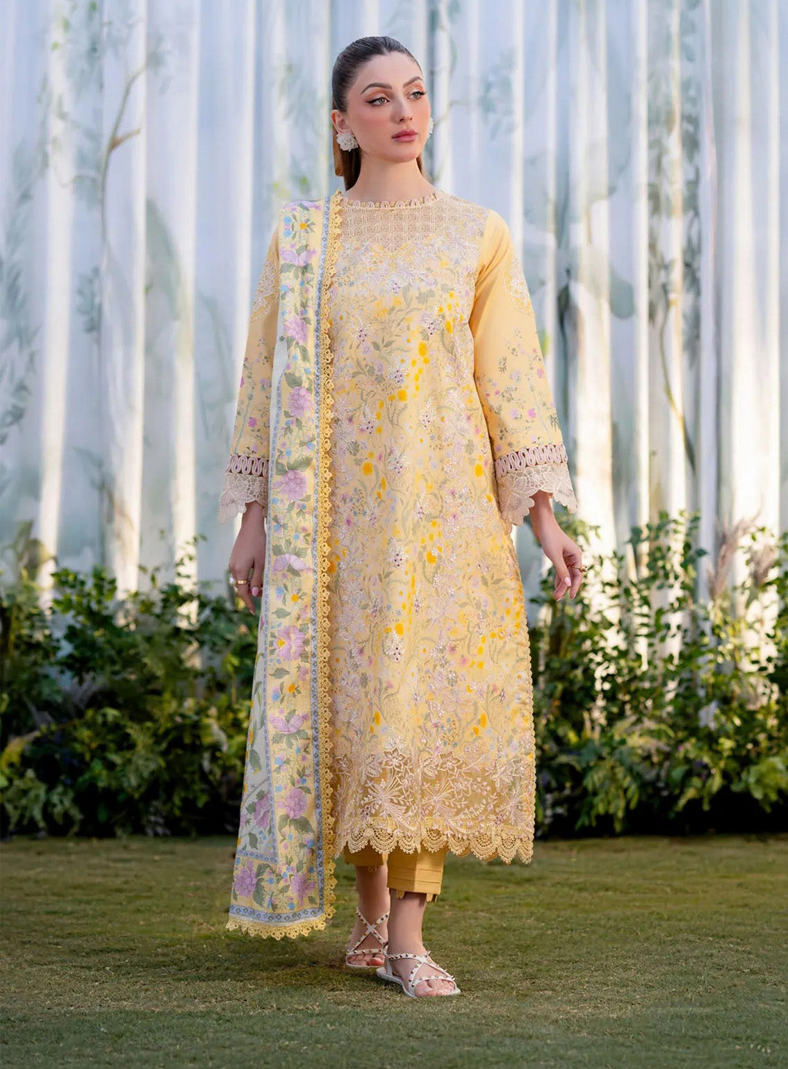 Shezlin By Aabyaan Embroidered Chikankari 3 Piece Unstitched Suit ABY25S D-AR-02 NISA Shezlin By Aabyaan Embroidered Chikankari 3 Piece Unstitched Suit ABY25S D-AR-02 NISA