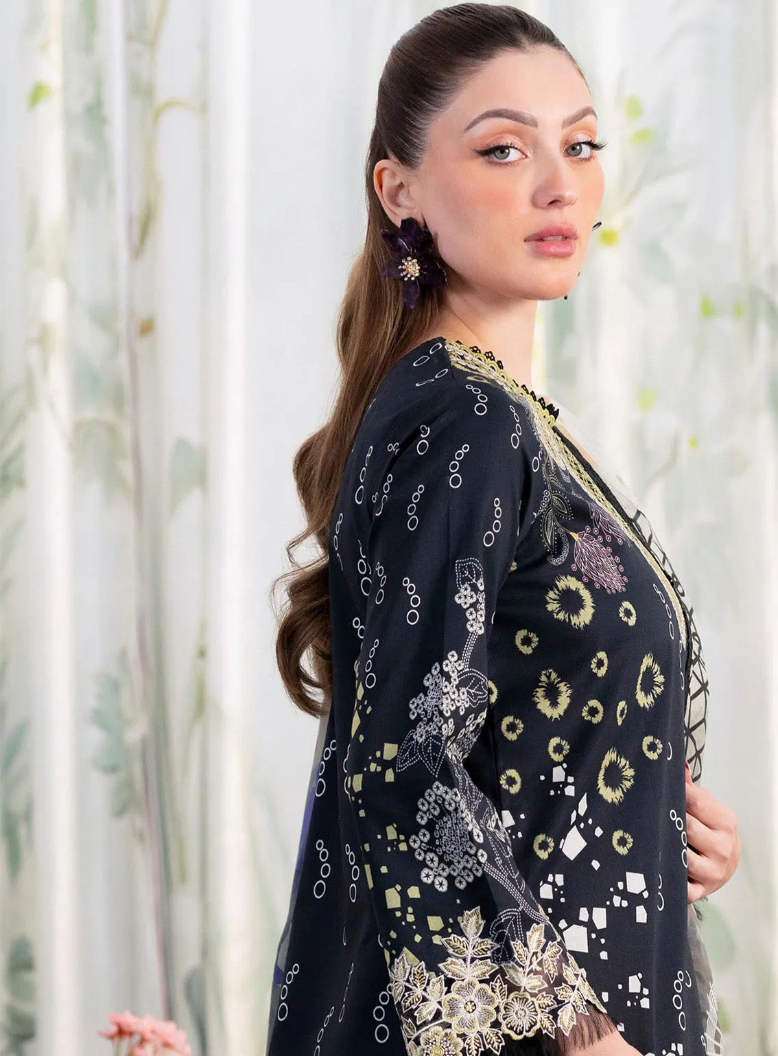 Shezlin By Aabyaan Embroidered Chikankari 3 Piece Unstitched Suit ABY25S D-AR-10 NAZAN Shezlin By Aabyaan Embroidered Chikankari 3 Piece Unstitched Suit ABY25S D-AR-10 NAZAN