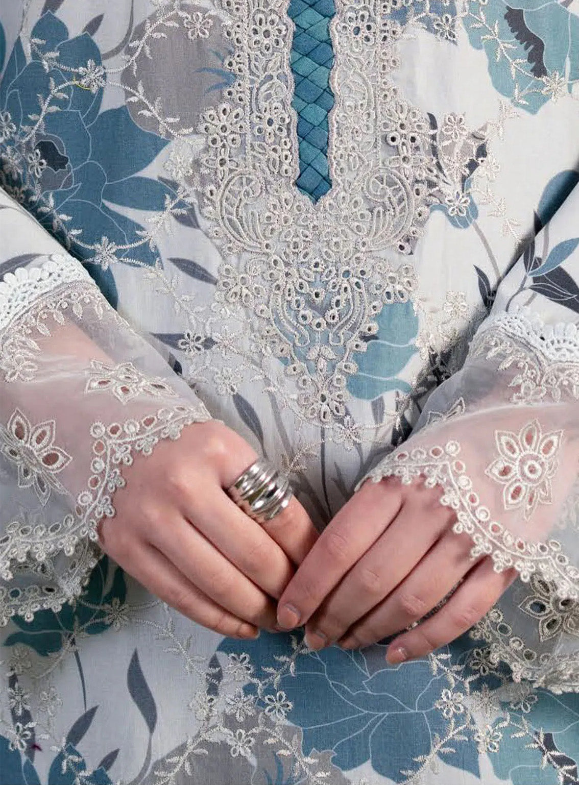 Shezlin By Aabyaan Embroidered Chikankari 3 Piece Unstitched Suit ABY25S D-AR-14 ARZU Shezlin By Aabyaan Embroidered Chikankari 3 Piece Unstitched Suit ABY25S D-AR-14 ARZU