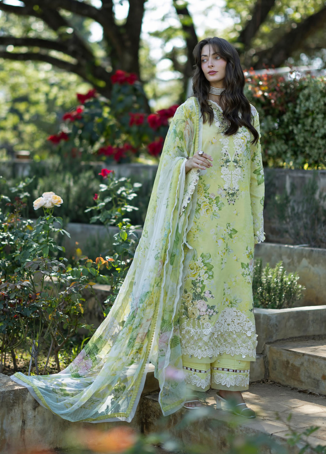 Signature By Elaf Embroidered Lawn 3 Piece Unstitched Suit EF26SEP D-ESA-7A IVORY SEASON Signature By Elaf Embroidered Lawn 3 Piece Unstitched Suit EF26SEP D-ESA-7A IVORY SEASON