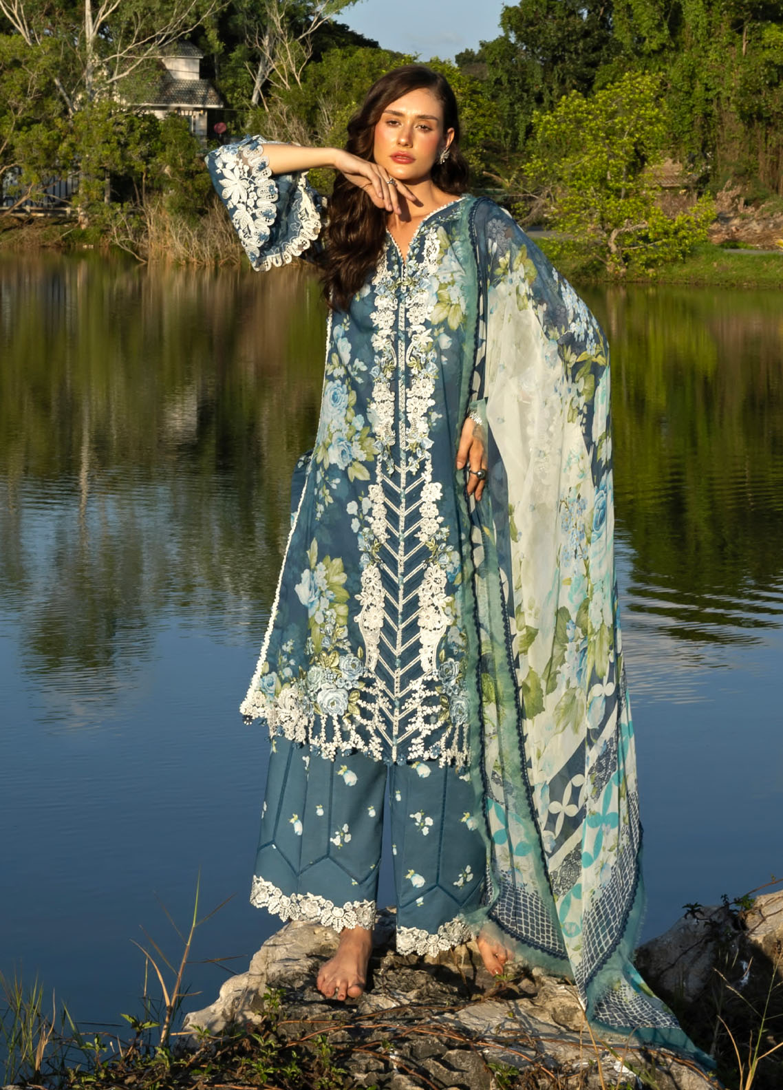 Signature By Elaf Embroidered Lawn 3 Piece Unstitched Suit EF26SEP D-ESA-7B SEA ENCHANTRESS Signature By Elaf Embroidered Lawn 3 Piece Unstitched Suit EF26SEP D-ESA-7B SEA ENCHANTRESS
