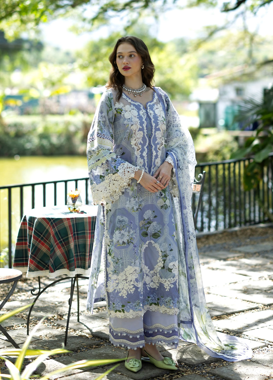 Signature By Elaf Embroidered Lawn 3 Piece Unstitched Suit EF26SEP D-ESA-8B ANASTASSIA Signature By Elaf Embroidered Lawn 3 Piece Unstitched Suit EF26SEP D-ESA-8B ANASTASSIA