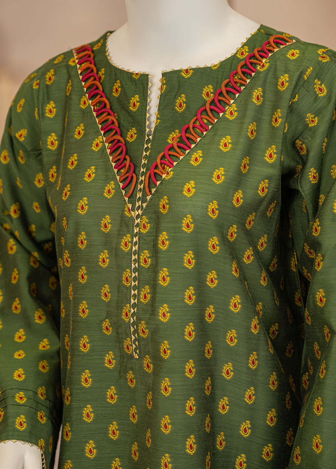 Signature By Riley Printed Viscose Silk Jacquard 2 Piece Stitched Suit RLY25S D-EMERALD Signature By Riley Printed Viscose Silk Jacquard 2 Piece Stitched Suit RLY25S D-EMERALD