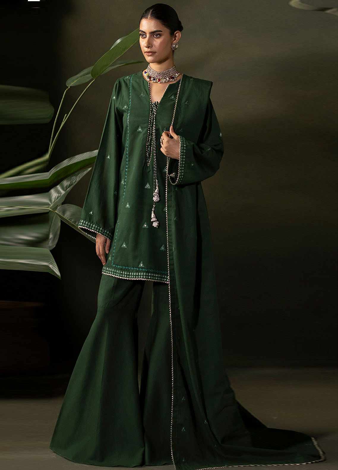 Signature By Zellbury Embroidered Khaddar 3 Piece Unstitched Suit WUW24E30240 Signature By Zellbury Embroidered Khaddar 3 Piece Unstitched Suit WUW24E30240