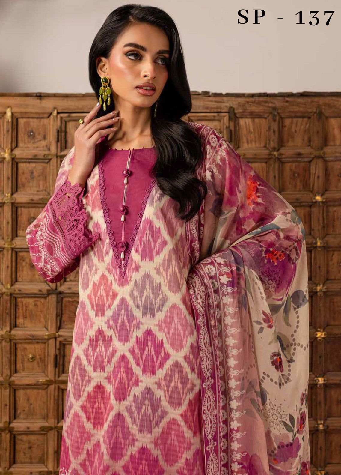 Signature Prints By Nureh Printed Lawn 3 Piece Unstitched Suit NU24SPPL SP-137 Signature Prints By Nureh Printed Lawn 3 Piece Unstitched Suit NU24SPPL SP-137