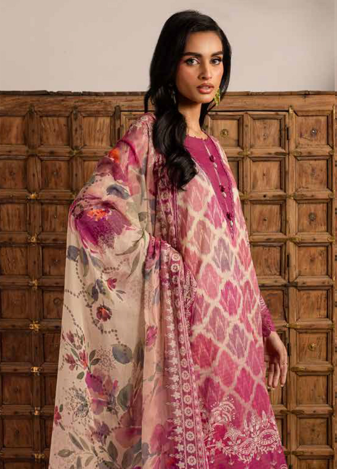Signature Prints By Nureh Printed Lawn 3 Piece Unstitched Suit NU24SPPL SP-137 Signature Prints By Nureh Printed Lawn 3 Piece Unstitched Suit NU24SPPL SP-137