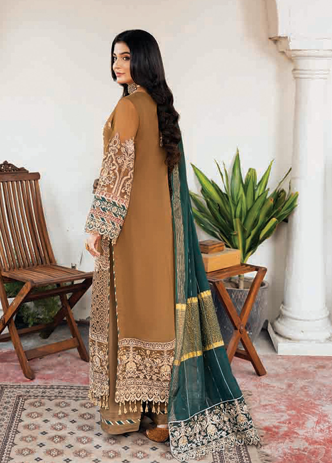 Sitarah By Imrozia Embroidered Chiffon 3 Piece Unstitched Suit IM24LC I-210 TABAAN Sitarah By Imrozia Embroidered Chiffon 3 Piece Unstitched Suit IM24LC I-210 TABAAN