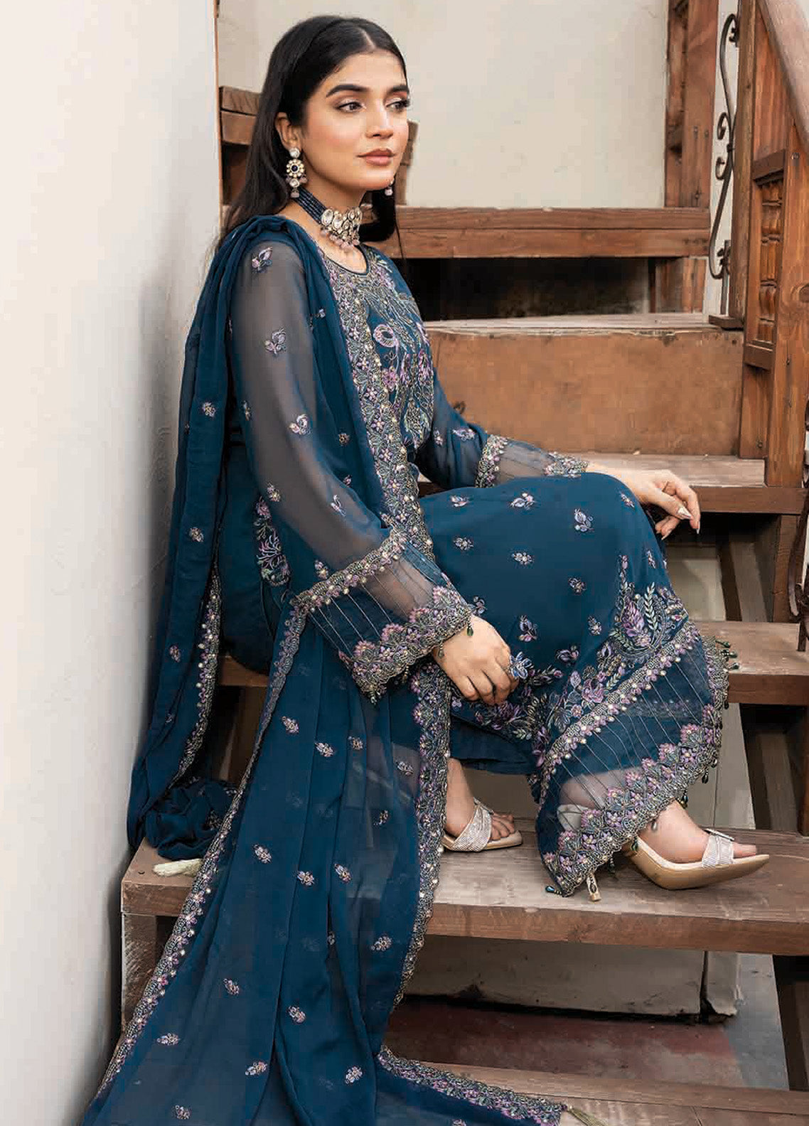 Sitarah By Imrozia Embroidered Chiffon 3 Piece Unstitched Suit IM24LC I-212 CHAMAK Sitarah By Imrozia Embroidered Chiffon 3 Piece Unstitched Suit IM24LC I-212 CHAMAK