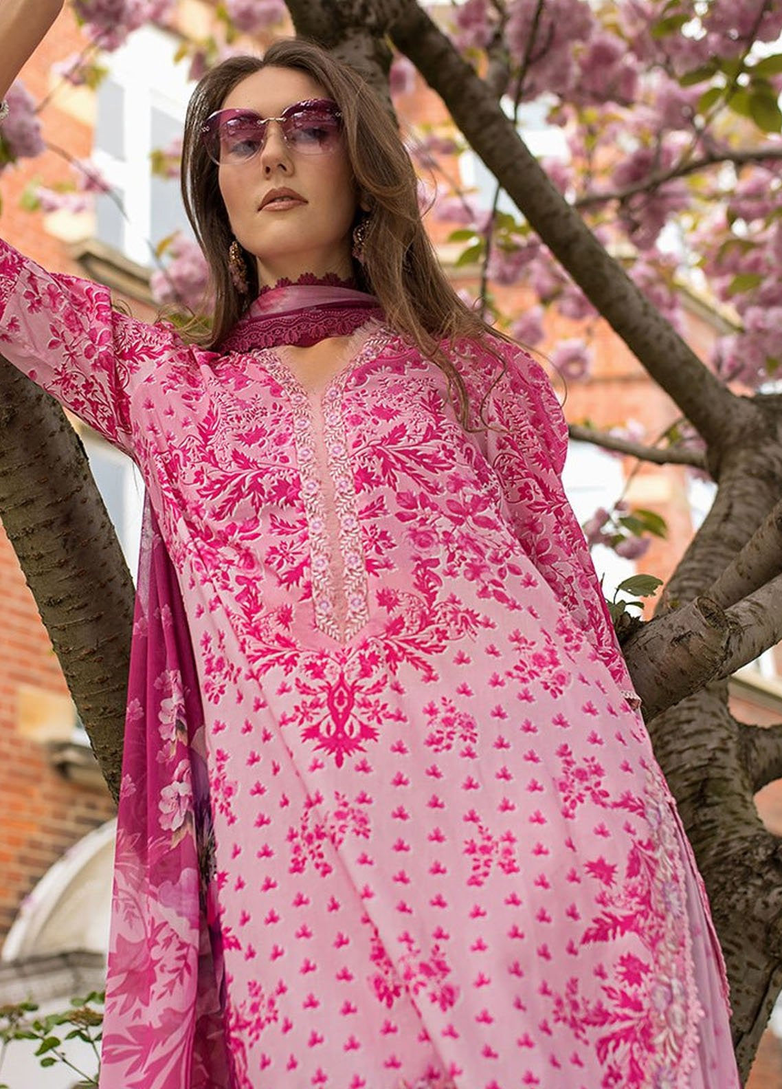 SN Basics By Sobia Nazir Embroidered Lawn 3 Piece Unstitched Suit SN25SNB D-1A SN Basics By Sobia Nazir Embroidered Lawn 3 Piece Unstitched Suit SN25SNB D-1A