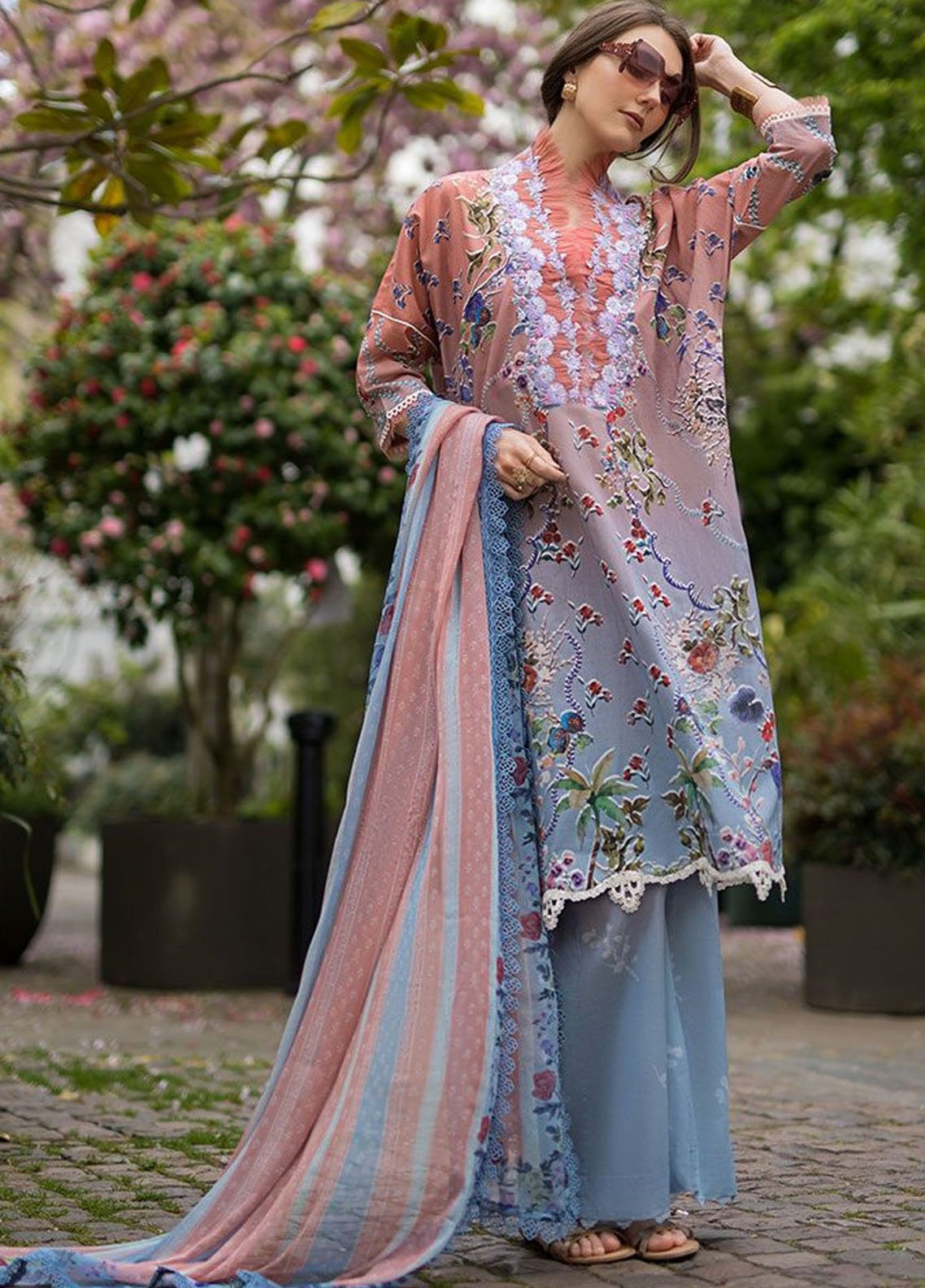 SN Basics By Sobia Nazir Embroidered Lawn 3 Piece Unstitched Suit SN25SNB D-2A SN Basics By Sobia Nazir Embroidered Lawn 3 Piece Unstitched Suit SN25SNB D-2A