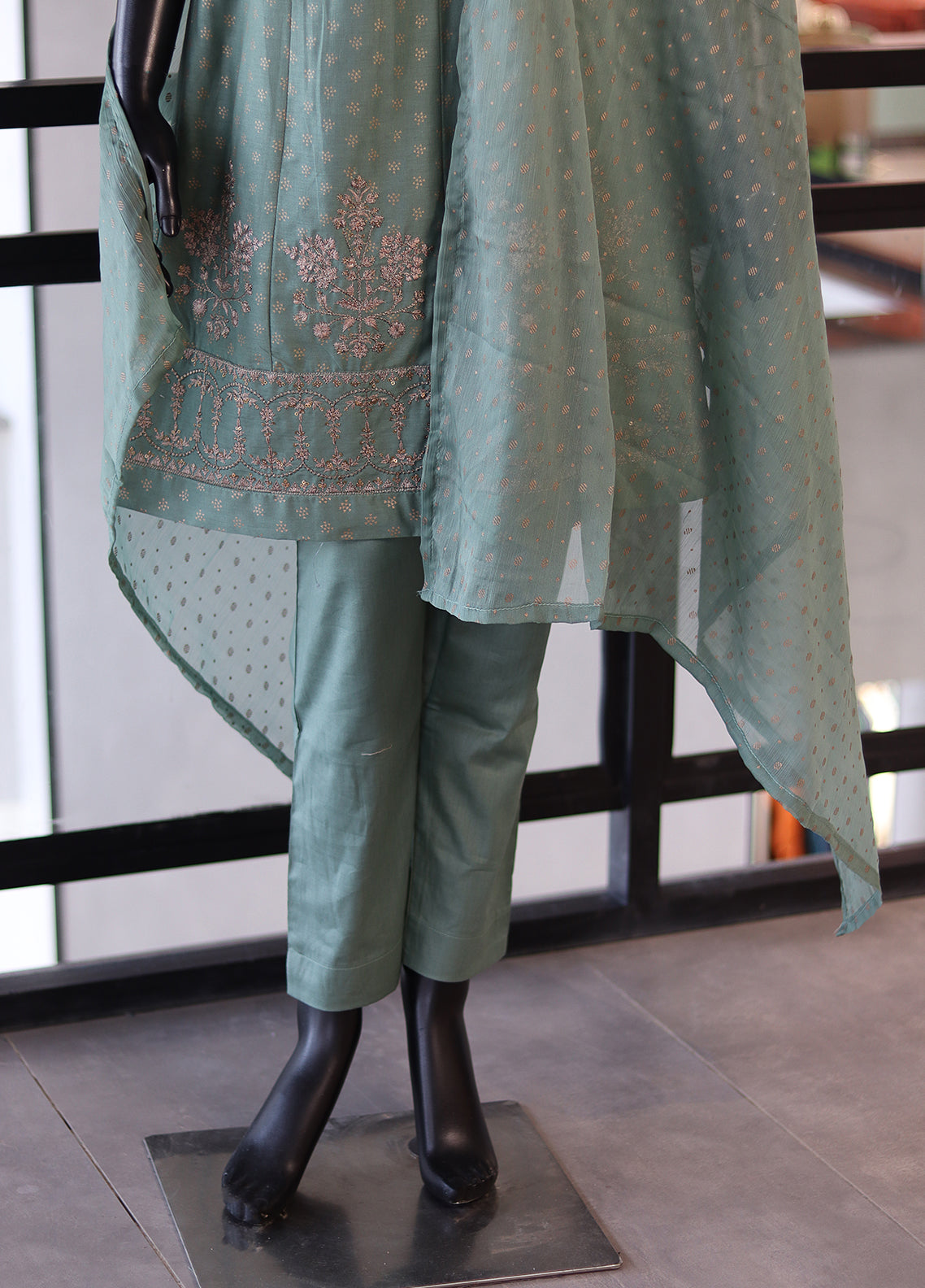 SNSC Embroidered Cotton 3 Piece Stitched Suit - SNSC24FE FRK105 SNSC Embroidered Cotton 3 Piece Stitched Suit - SNSC24FE FRK105