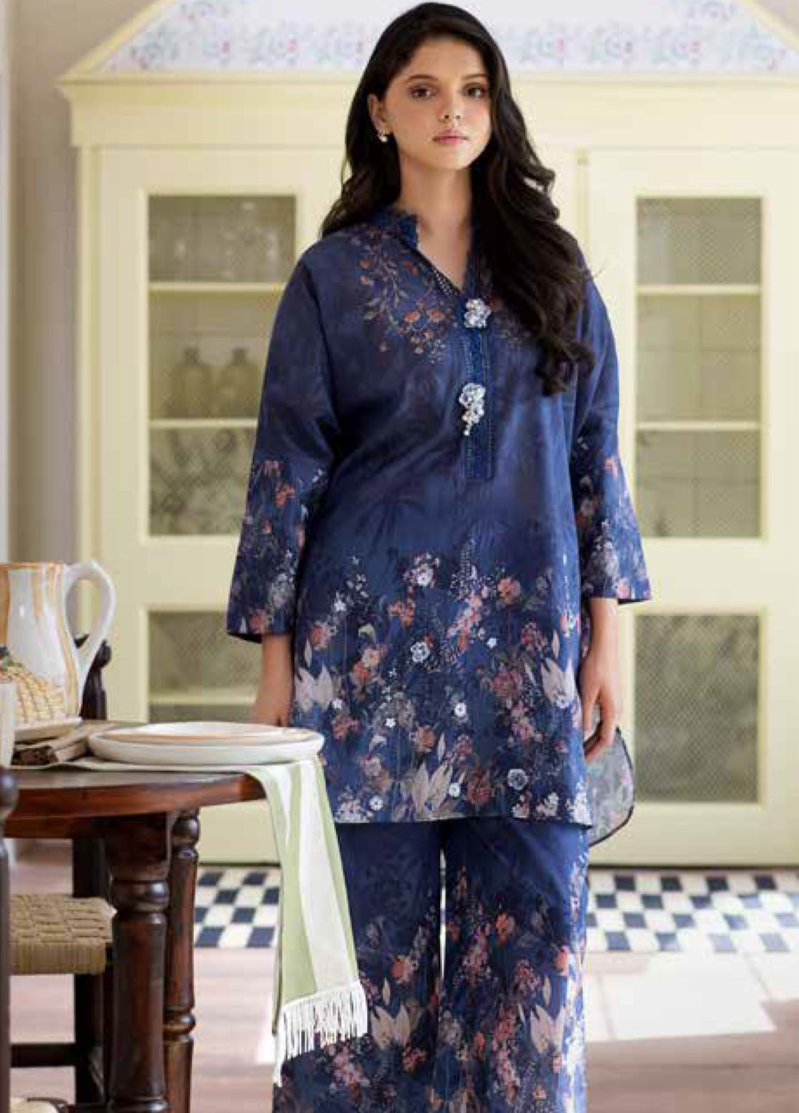 Sobia Nazir Basic Embroidered Lawn 2 Piece Unstitched Suit SN24B 5B Sobia Nazir Basic Embroidered Lawn 2 Piece Unstitched Suit SN24B 5B