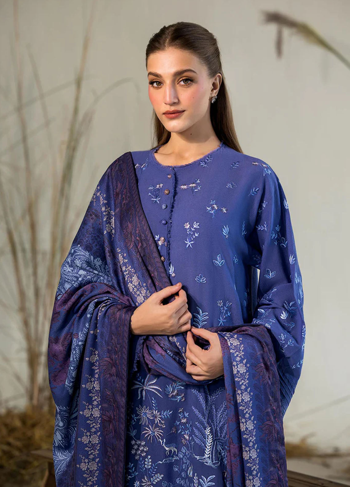 Sobia Nazir Embroidered Karandi 3 Piece Unstitched Suit SN25WE1 D-1B Sobia Nazir Embroidered Karandi 3 Piece Unstitched Suit SN25WE1 D-1B