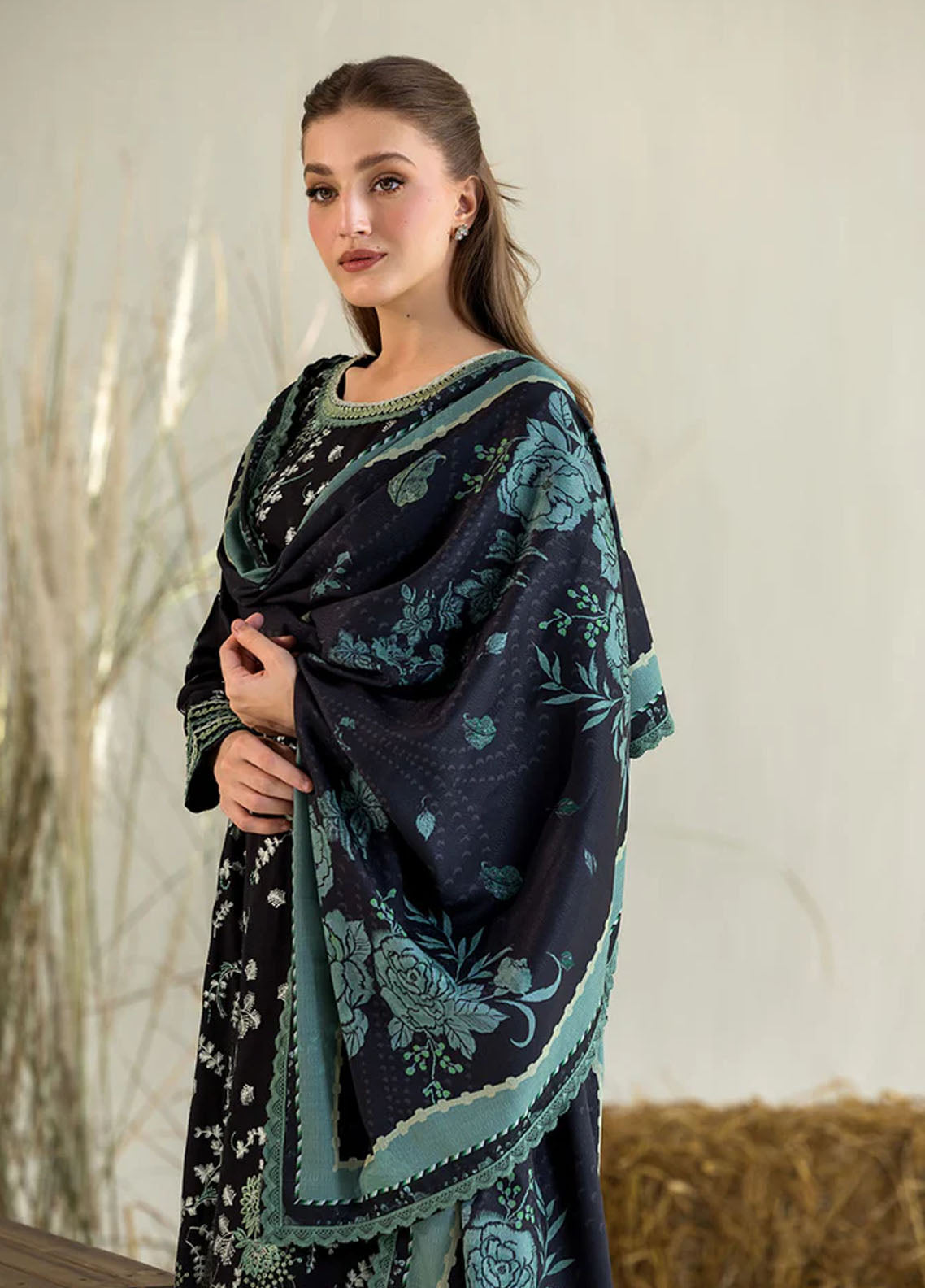 Sobia Nazir Embroidered Karandi 3 Piece Unstitched Suit SN25WE1 D-2A Sobia Nazir Embroidered Karandi 3 Piece Unstitched Suit SN25WE1 D-2A