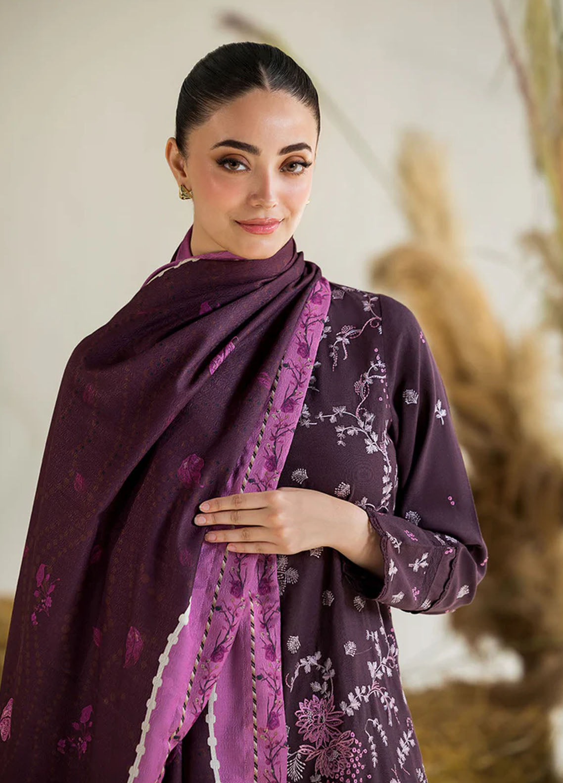 Sobia Nazir Embroidered Karandi 3 Piece Unstitched Suit SN25WE1 D-2B Sobia Nazir Embroidered Karandi 3 Piece Unstitched Suit SN25WE1 D-2B