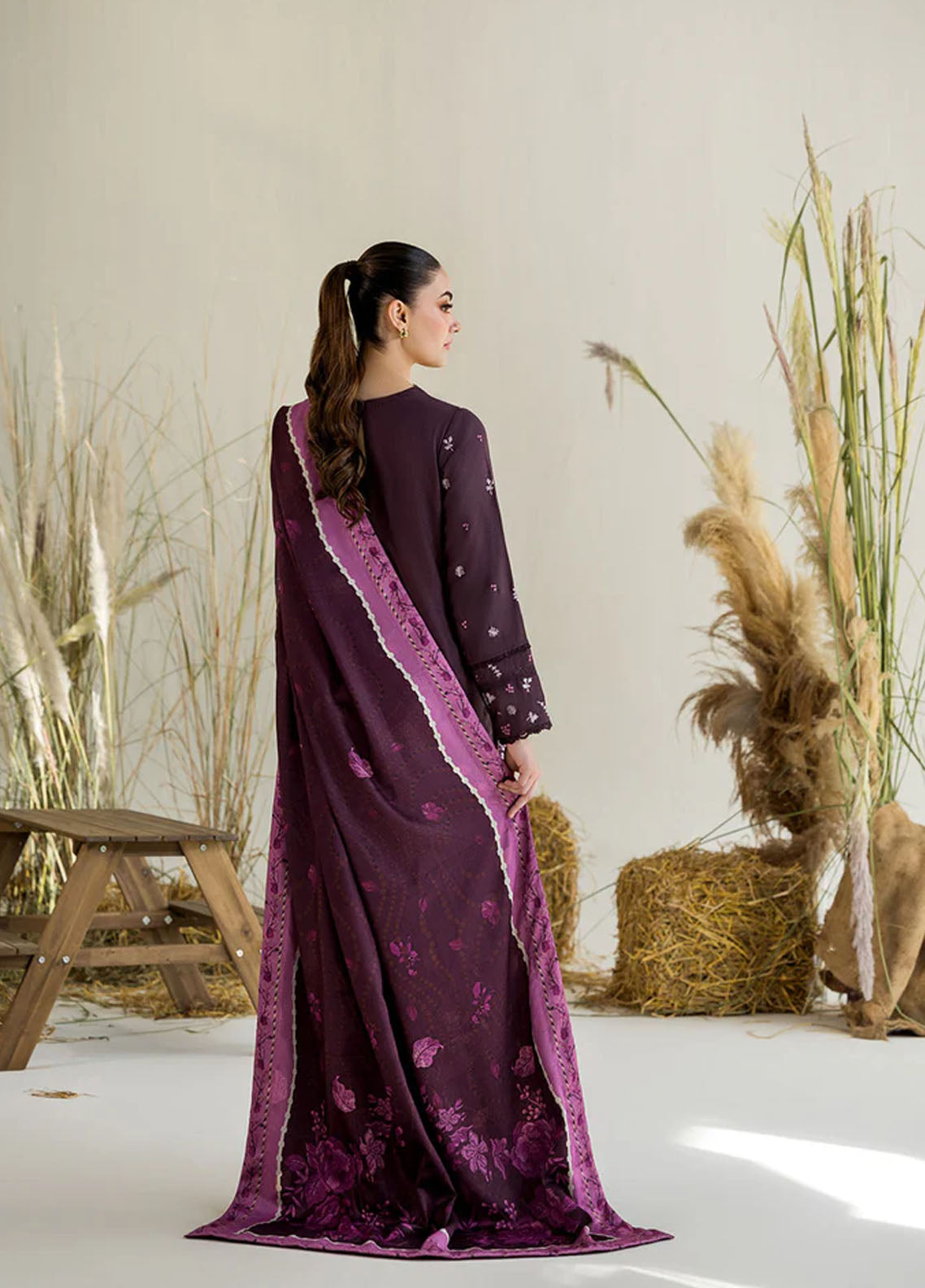 Sobia Nazir Embroidered Karandi 3 Piece Unstitched Suit SN25WE1 D-2B Sobia Nazir Embroidered Karandi 3 Piece Unstitched Suit SN25WE1 D-2B