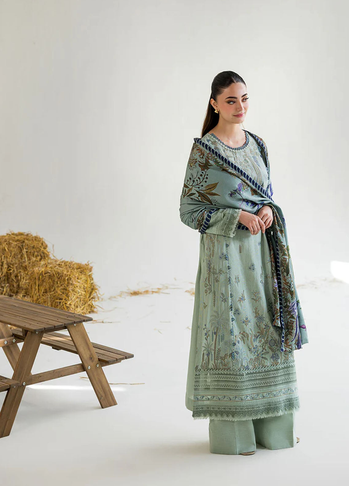 Sobia Nazir Embroidered Khaddar 3 Piece Unstitched Suit SN25WE1 D-5B Sobia Nazir Embroidered Khaddar 3 Piece Unstitched Suit SN25WE1 D-5B