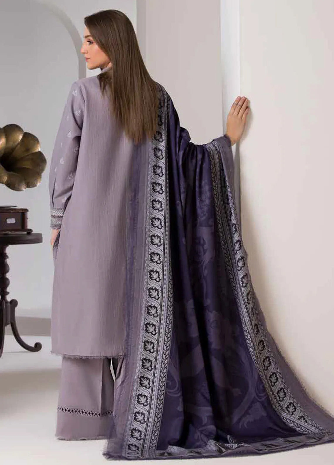 Sobia Nazir Winter Shawl Embroidered Khaddar 3 Piece Unstitched Suit SN24WS D-04 B Sobia Nazir Winter Shawl Embroidered Khaddar 3 Piece Unstitched Suit SN24WS D-04 B