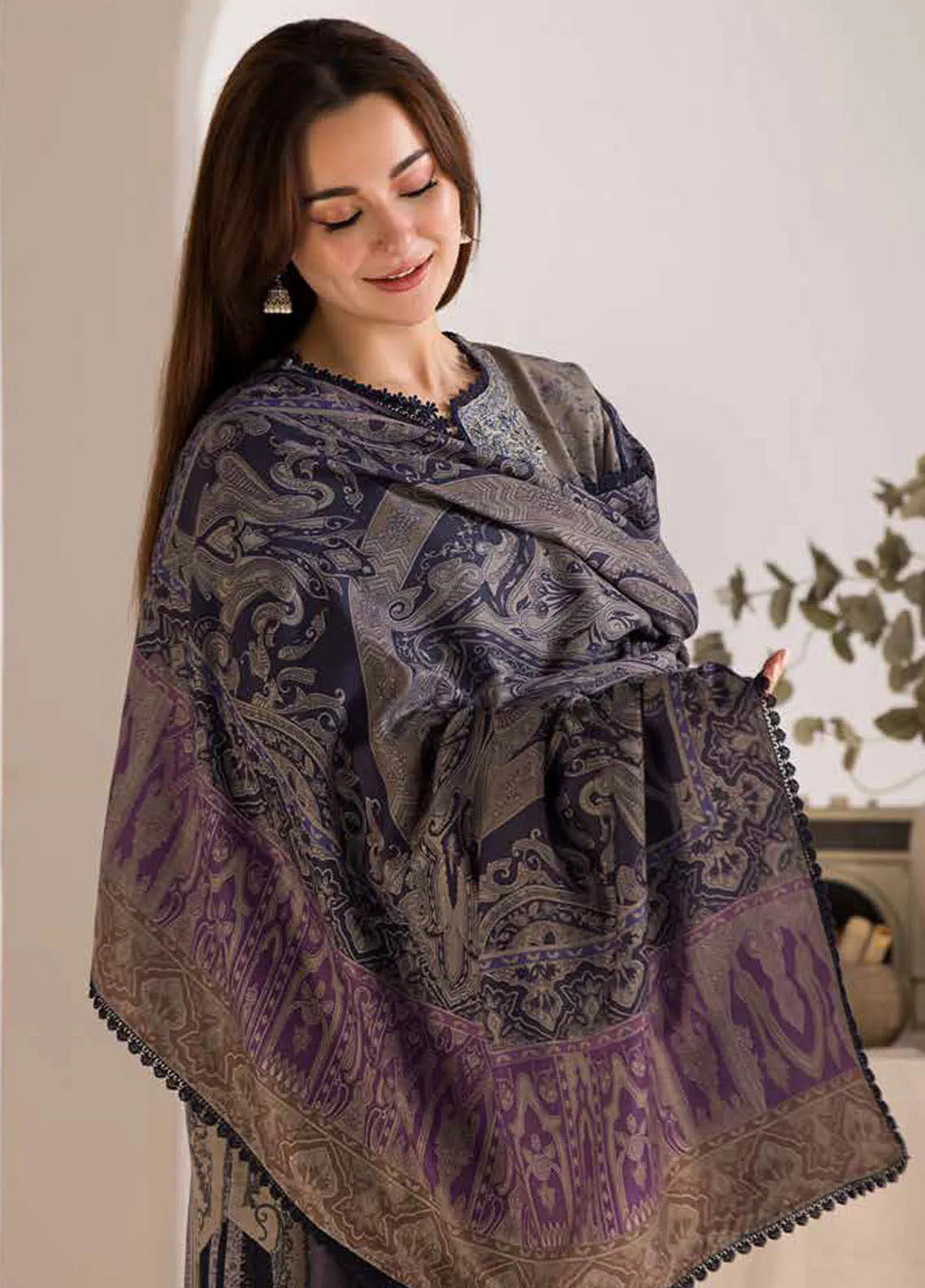 Sobia Nazir Winter Shawl Embroidered Khaddar 3 Piece Unstitched Suit SN24WS D-07 B Sobia Nazir Winter Shawl Embroidered Khaddar 3 Piece Unstitched Suit SN24WS D-07 B