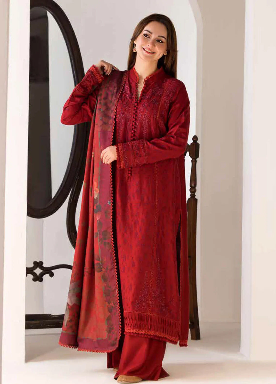 Sobia Nazir Winter Shawl Embroidered Marina 3 Piece Unstitched Suit SN24WS D-01 A Sobia Nazir Winter Shawl Embroidered Marina 3 Piece Unstitched Suit SN24WS D-01 A