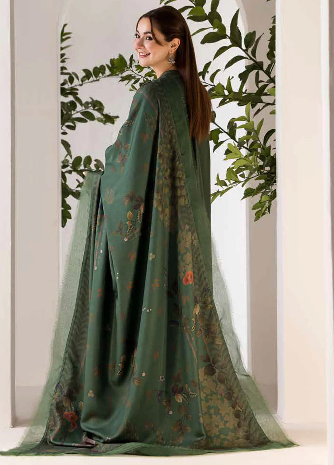 Sobia Nazir Winter Shawl Embroidered Marina 3 Piece Unstitched Suit SN24WS D-01 B Sobia Nazir Winter Shawl Embroidered Marina 3 Piece Unstitched Suit SN24WS D-01 B