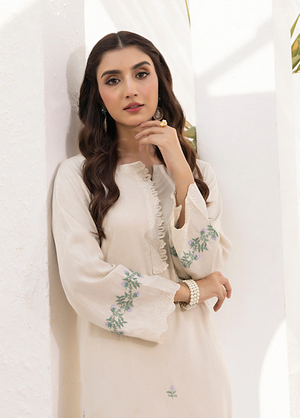 Soho By LSM Lakhany Embroidered Viscose Jacquard 2 Piece Stitched Suit LSM25S LG-IZ-0273 Soho By LSM Lakhany Embroidered Viscose Jacquard 2 Piece Stitched Suit LSM25S LG-IZ-0273