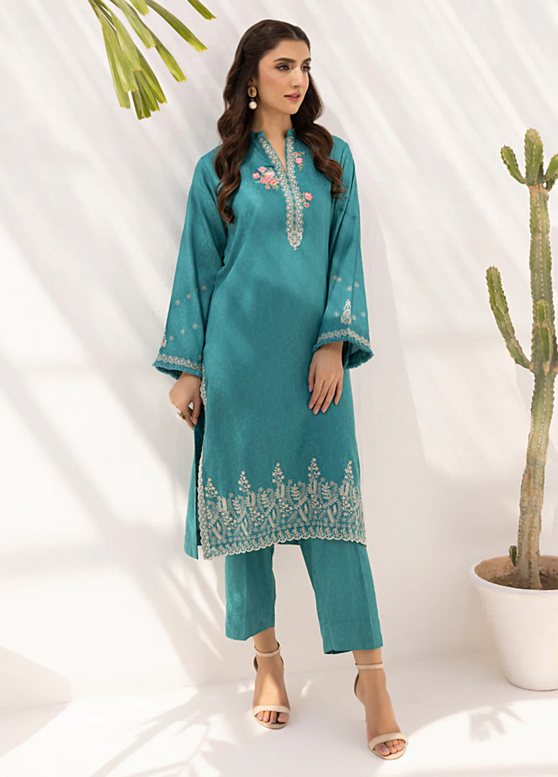 Soho By LSM Lakhany Embroidered Viscose Jacquard 2 Piece Stitched Suit LSM25S LG-IZ-0274 Soho By LSM Lakhany Embroidered Viscose Jacquard 2 Piece Stitched Suit LSM25S LG-IZ-0274