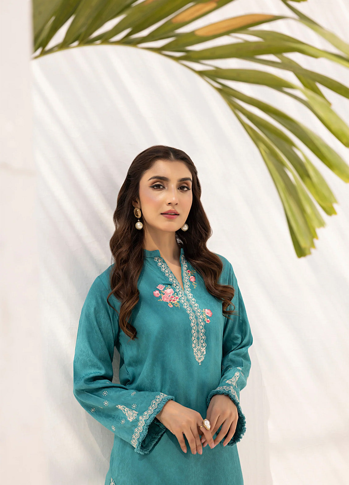 Soho By LSM Lakhany Embroidered Viscose Jacquard 2 Piece Stitched Suit LSM25S LG-IZ-0274 Soho By LSM Lakhany Embroidered Viscose Jacquard 2 Piece Stitched Suit LSM25S LG-IZ-0274