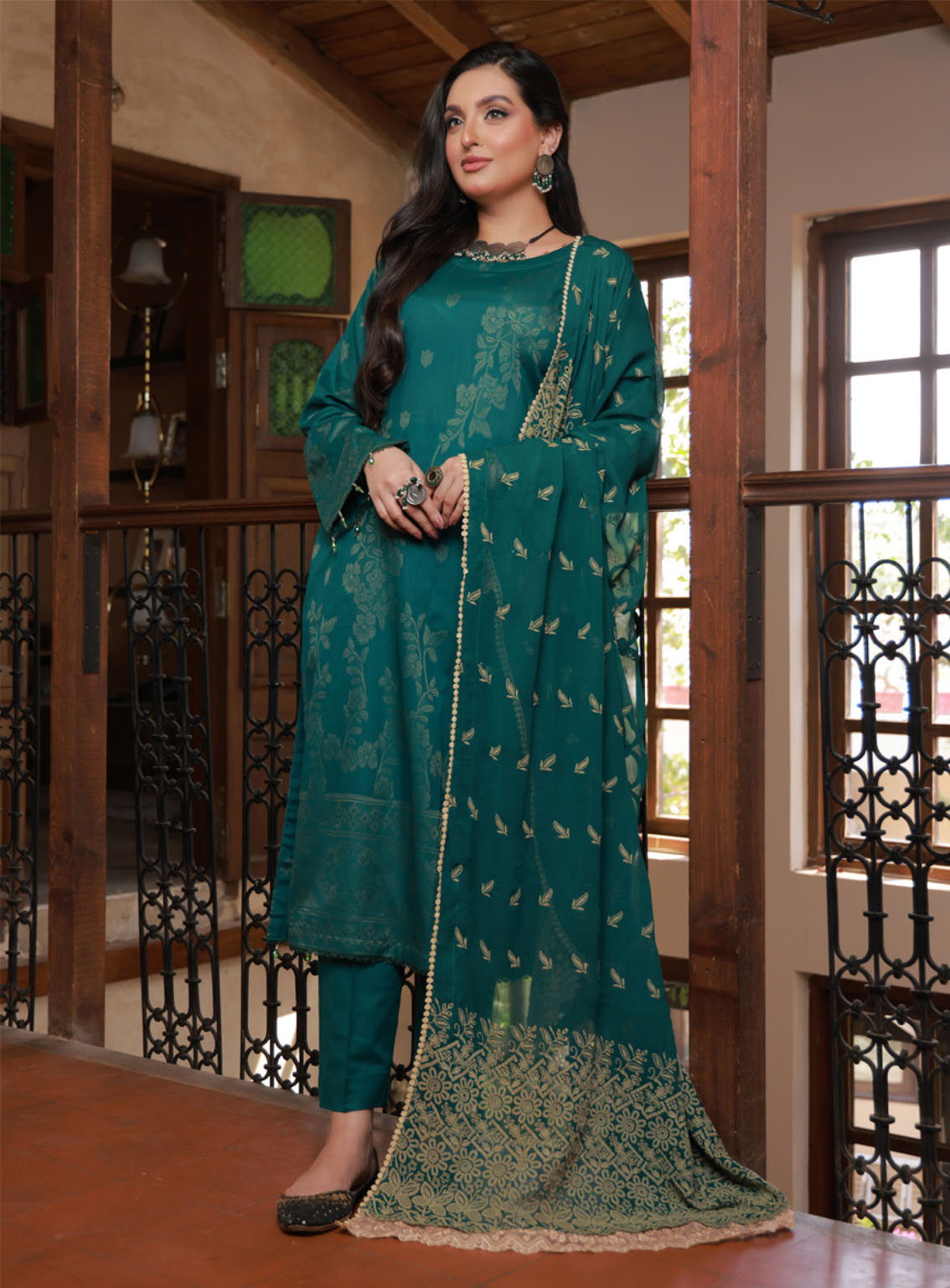 Soifia By Schick Broshia Banarsi Lawn 3 Piece Unstitched Suit SDH24SBBL-01 Soifia By Schick Broshia Banarsi Lawn 3 Piece Unstitched Suit SDH24SBBL-01