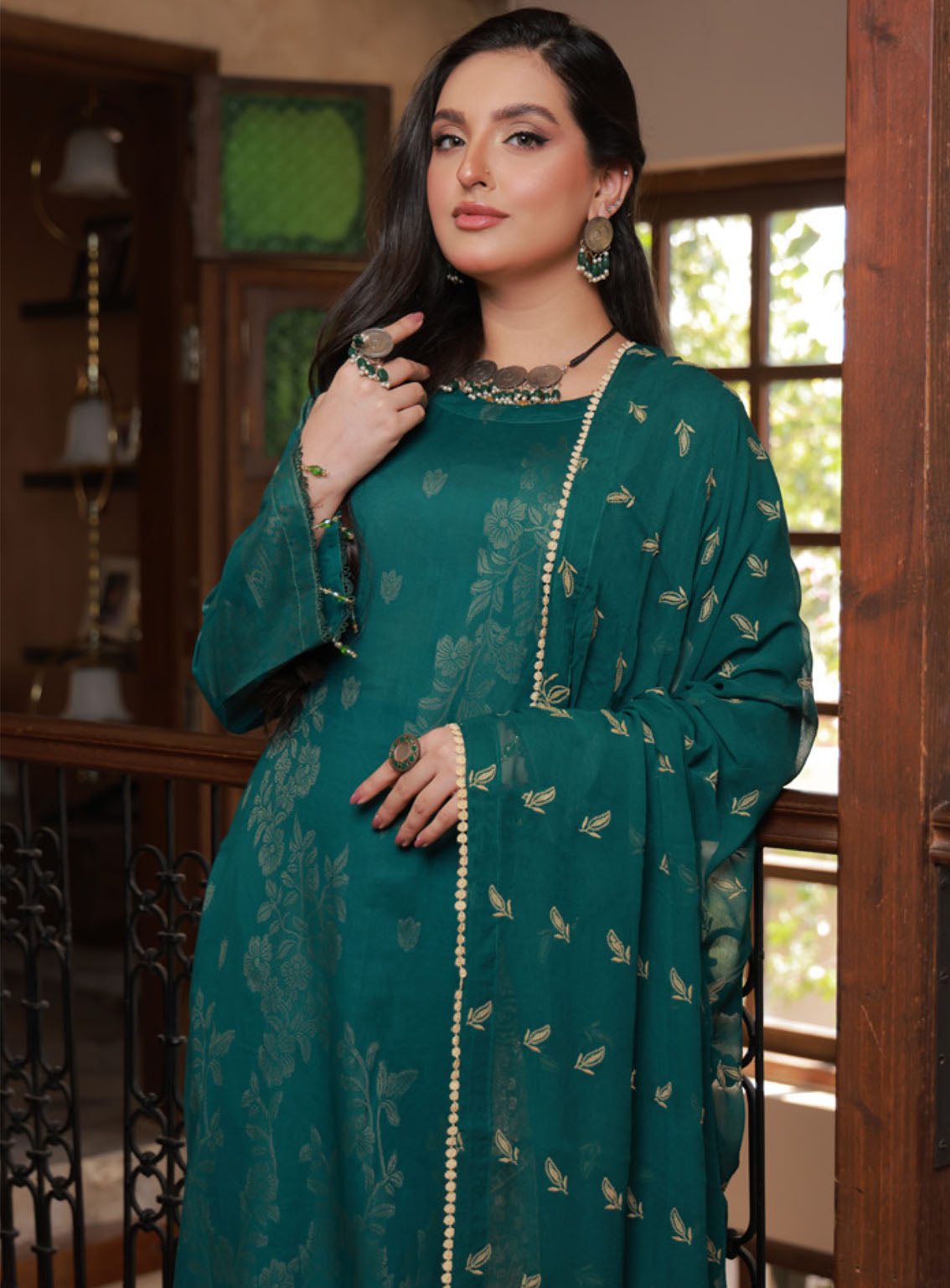 Soifia By Schick Broshia Banarsi Lawn 3 Piece Unstitched Suit SDH24SBBL-01 Soifia By Schick Broshia Banarsi Lawn 3 Piece Unstitched Suit SDH24SBBL-01