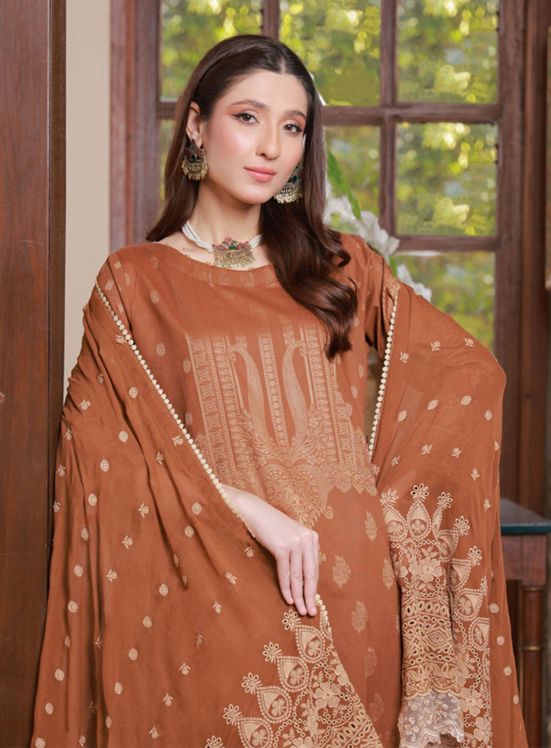 Soifia By Schick Broshia Banarsi Lawn 3 Piece Unstitched Suit SDH24SBBL-07 Soifia By Schick Broshia Banarsi Lawn 3 Piece Unstitched Suit SDH24SBBL-07