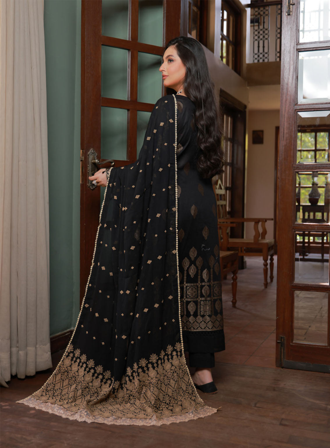 Soifia By Schick Broshia Banarsi Lawn 3 Piece Unstitched Suit SDH24SBBL-08 Soifia By Schick Broshia Banarsi Lawn 3 Piece Unstitched Suit SDH24SBBL-08