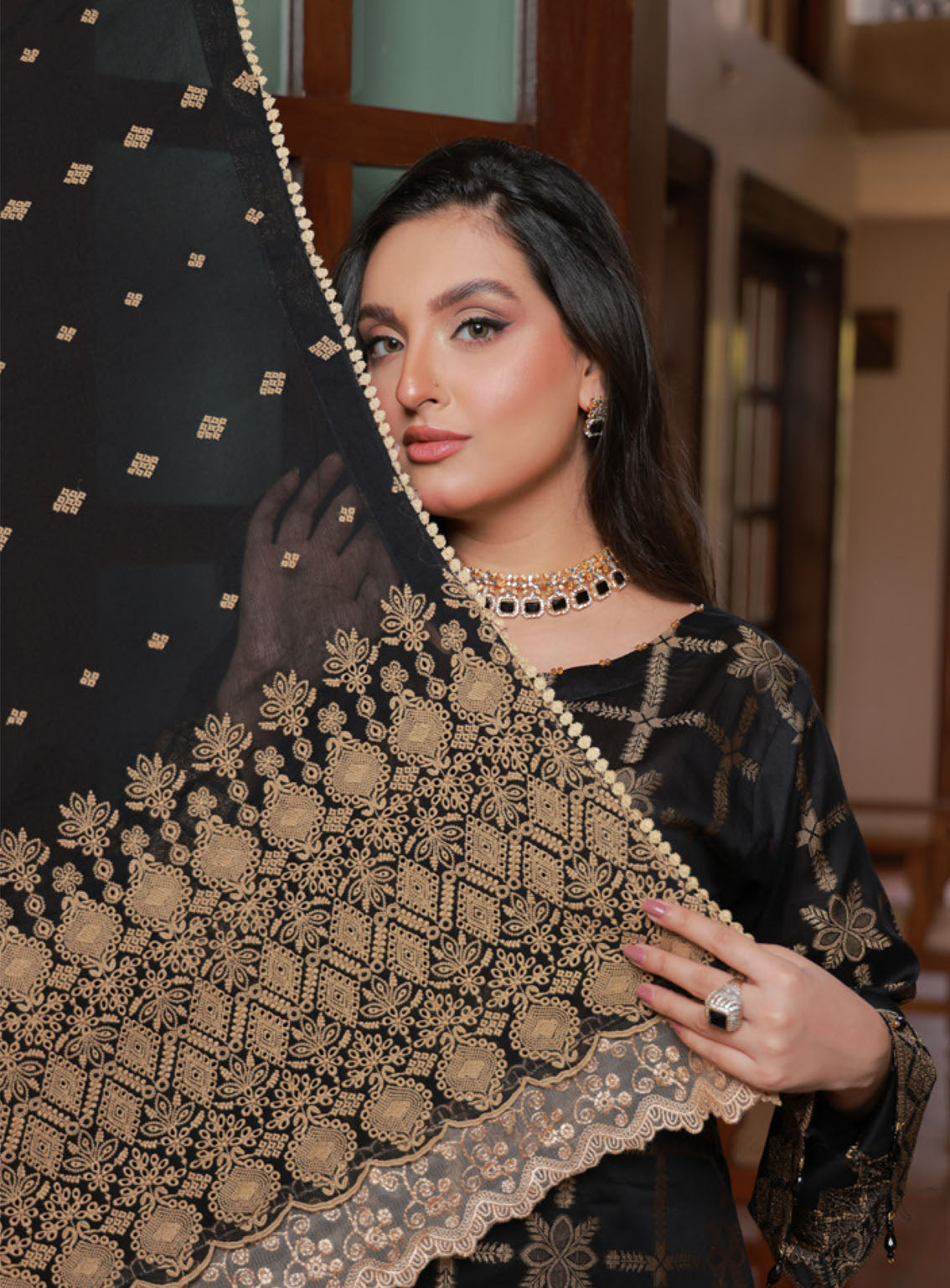 Soifia By Schick Broshia Banarsi Lawn 3 Piece Unstitched Suit SDH24SBBL-08 Soifia By Schick Broshia Banarsi Lawn 3 Piece Unstitched Suit SDH24SBBL-08